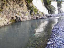 川遊び