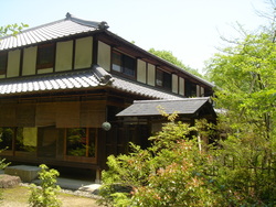 ぎゃるり百草