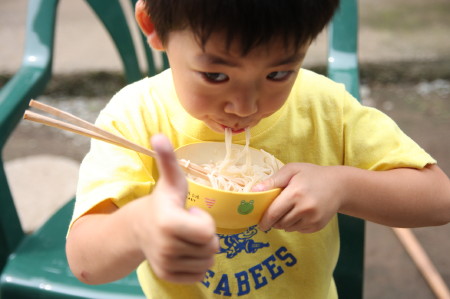 流しそうめん