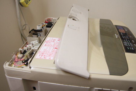 洗濯機から水漏れ・・・
