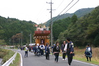 西宮社スナップ　「山間を行く」