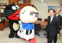 浜松市福市長に家康くんが就任 2012/04/02 15:28:34