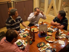 まとい会