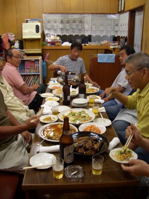 まとい会