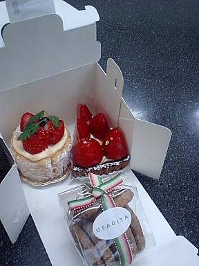 卯屋のケーキ