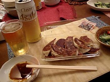 見よ！コレが我が家の食卓だっ！！