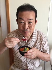 三島先生が普通のお菓子を食べる…！ 2016/06/01 14:00:03
