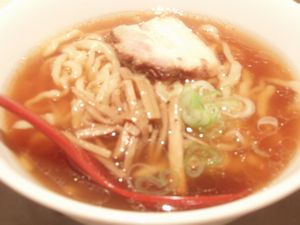 麺や　　七彩