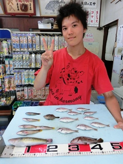 ベラ：色々な魚が釣れました！！