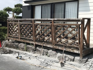 ウッドデッキを一新に