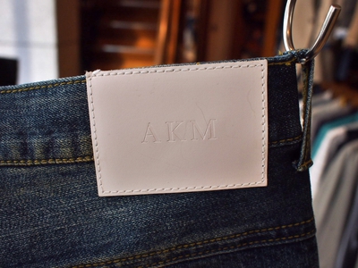 AKM　別注Damage Denimが入荷です！