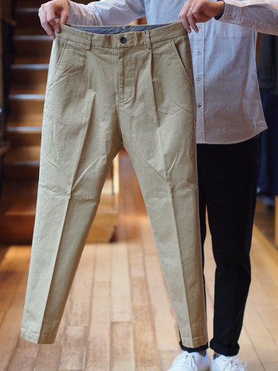 ベーシックなスタイルに変化を！チノストレッチワンタックワイドテーパードパンツ/MEN’S MELROSE