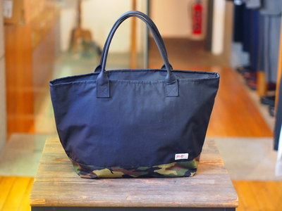 The DUFFER of St.GEORGE コットンナイロンカモフラ柄トートバック