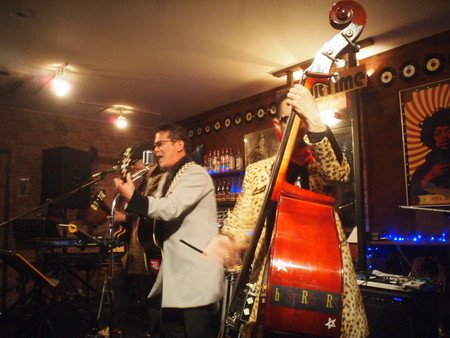 人生いろいろ♪♪バンドもいろいろ♪　いろいろも、楽しんじゃおうよビスケットタイムでライブ♪