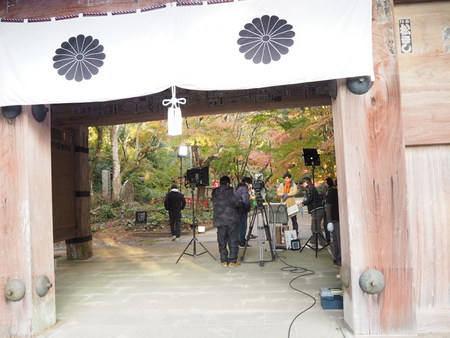 依田さんは生の方がカッコイイ！(*ﾉωﾉ)　グッド！モーニング中継は油山寺