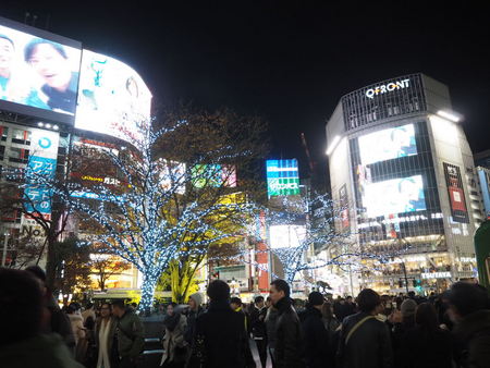 今日は渋谷で５時はん♪　ダブロクおんな～ズで忘年会♪♪