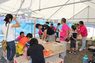 【昨年の夏祭りの様子を写真アップしました】