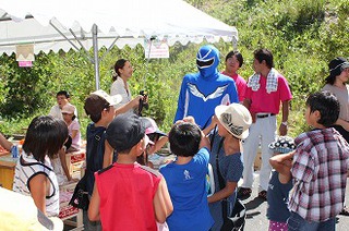 【昨年の夏祭りの様子を写真アップしました】