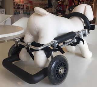 愛犬用車椅子「わんだふるウォーカー」