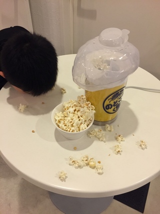 ポップコーンで大爆発(=_=)