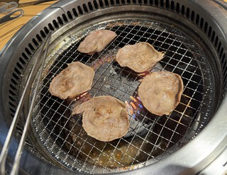 初任給は焼き肉(=ﾟωﾟ)ﾉ