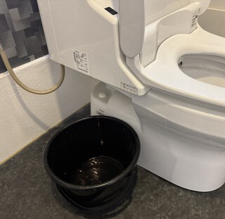 トイレの水漏れ(；ﾟДﾟ)