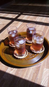 冷たいお茶の差し入れ！ 2010/09/09 22:00:05