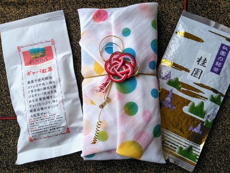 宇布乃園の日本茶ギフトいろいろ(*^-^*)