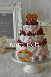 ミニチュアウエディングケーキ♪２