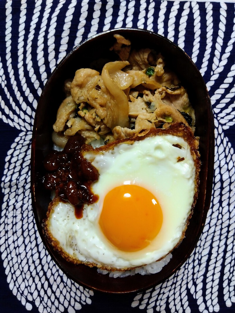 自分べんとう72目玉焼き弁当