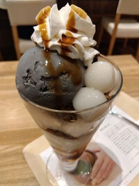 黒胡麻白玉パフェ 2024/06/14 05:18:00