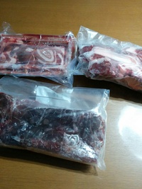 
下の写真は鹿肉、上の２つは… 2017/02/02 11:59:25
