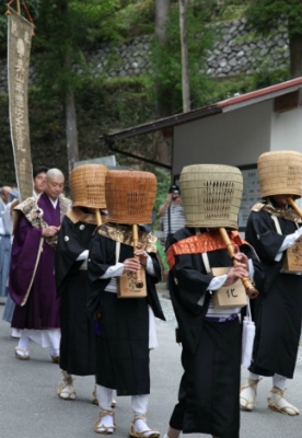 古の参道ウォークと奥山半僧坊大祭