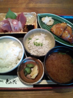 とみた