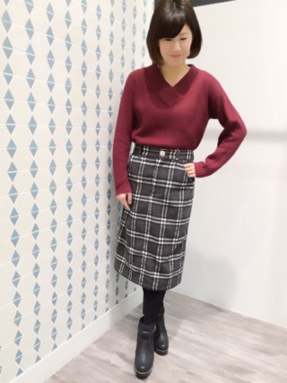 今、このニットがページで話題になってます！！