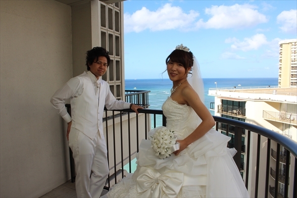 “ハワイモアナサーフライダーホテル＆メイクフォト浜松の格安ハワイ挙式”
