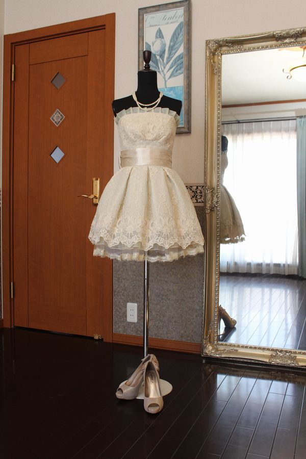 二次会用ドレス　ミニドレスで大人可愛い花嫁に！クラシカルなドレスのコーディネート提案