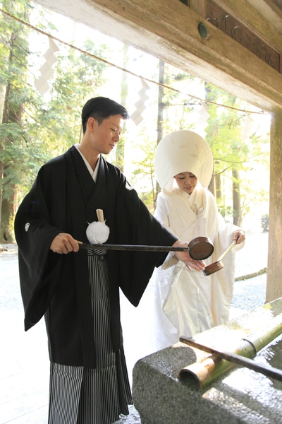 “小国神社で神前結婚式写真撮影！”