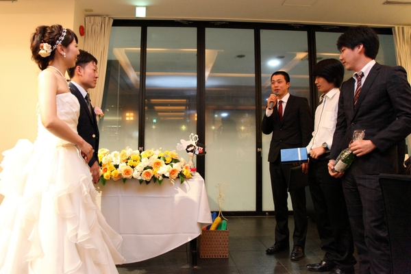 “浜松街中のお洒落レストランで結婚式二次会”