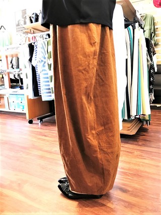 LUEUF　２WAYカットソー＆chloro sister ワイドコクーンパンツ入荷♫