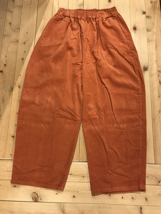NARU 人気のパンツ２型入荷しましたぁ♬