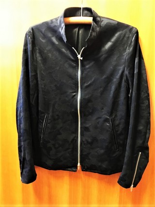 LISS　迷彩柄ZIP UPジャージブルゾン入荷♬