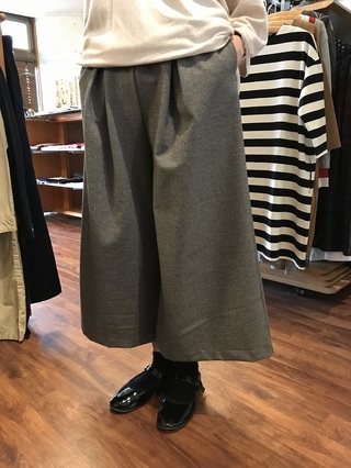 NARU　ベスト＆ワイドパンツ入荷♪とっても可愛いっス♬