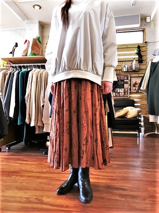 NEEDLE WORKS　人気プリーツパンツのNEW柄登場で～す♪