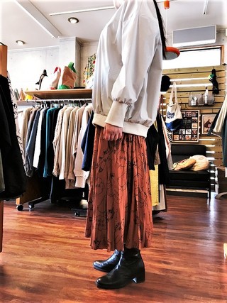 NEEDLE WORKS　人気プリーツパンツのNEW柄登場で～す♪