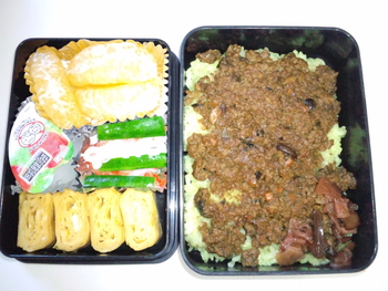 ドライカレーのお弁当