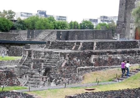 三文化広場　（メキシコシティ）