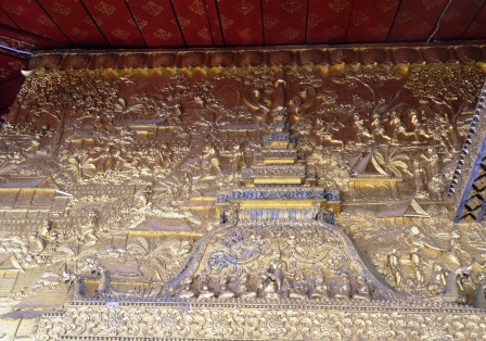 ワット・マイ観光②　（ラオスの旅）