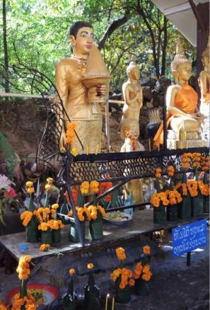 ワット・シームアン①　（ラオスの旅）