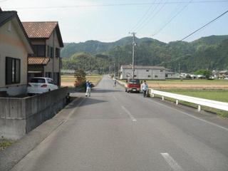 岡部工場周辺清掃活動　他